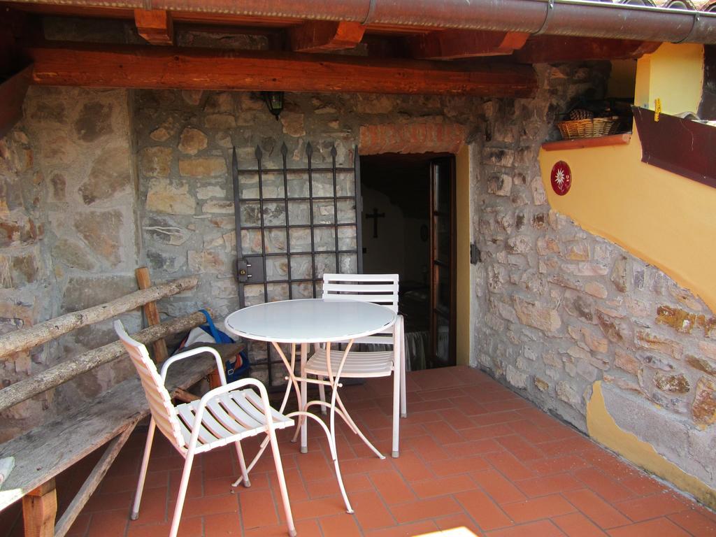 Poggio Delle Rondini Bed & Breakfast Bagnone Dış mekan fotoğraf